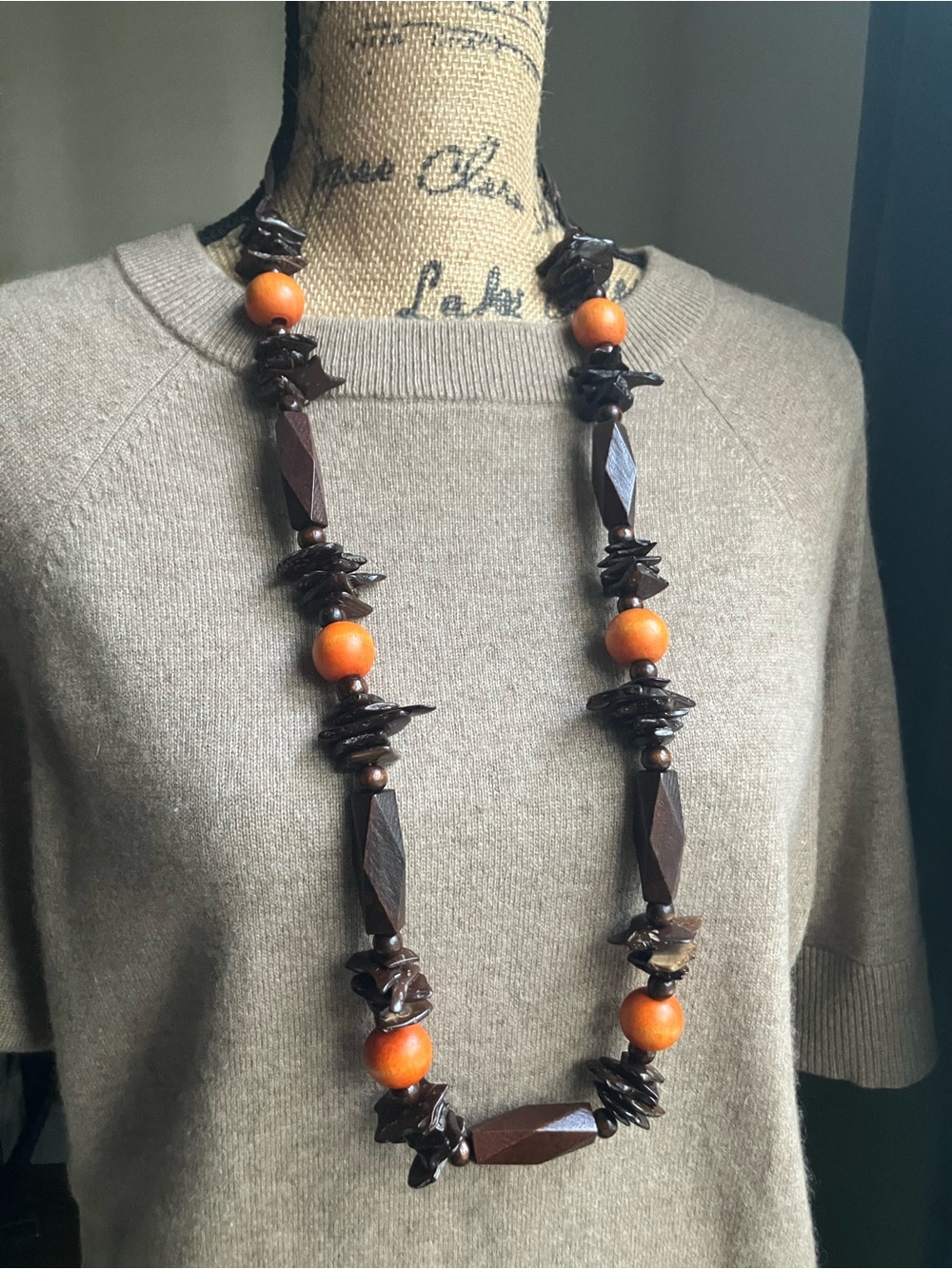 🍊Chunky wooden orange and brown necklace and earring set